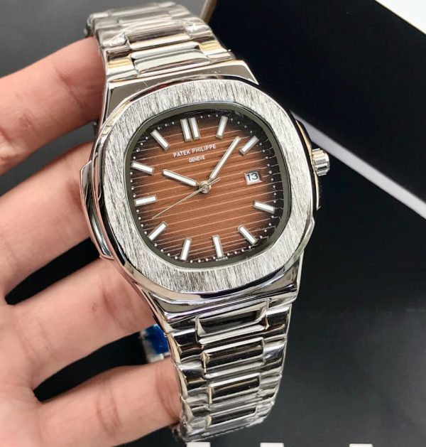 Patek Philippe Geneve Nautilus Series Wrist Watch For Men - Image 8